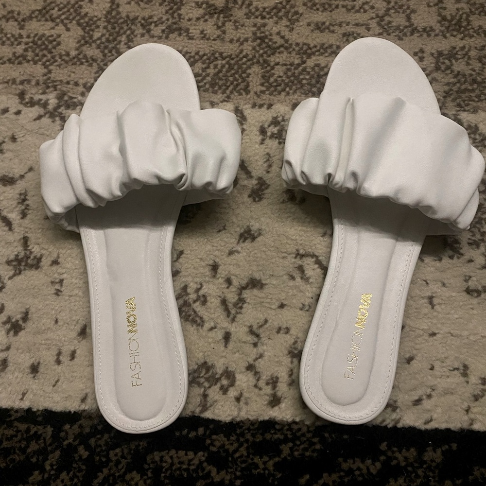 White Ruffle Fashion Nova Sandals Brand New- Women’s Size 10